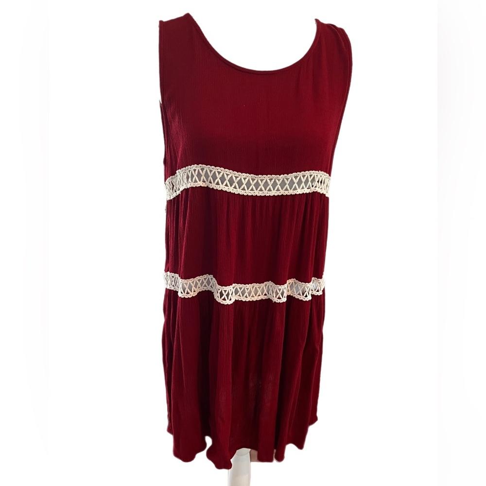 Umgee Crimson Dress Size Medium With Crochet Mid Section Mini.